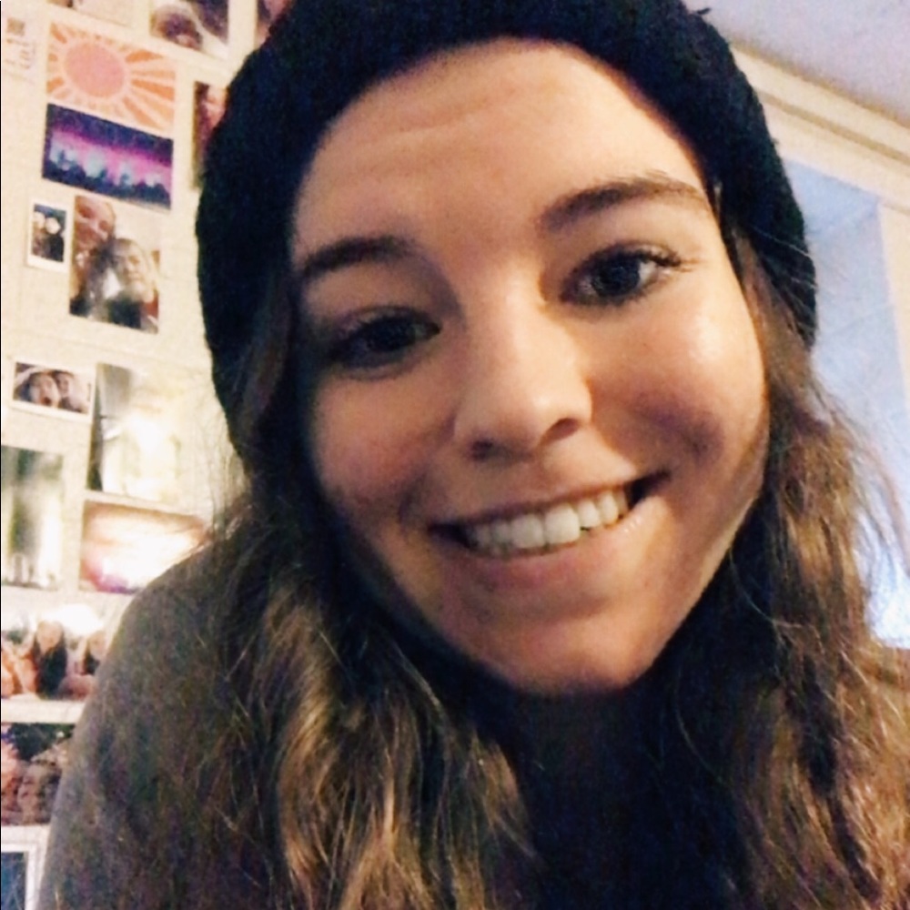 Meet your Posher, Stephanie